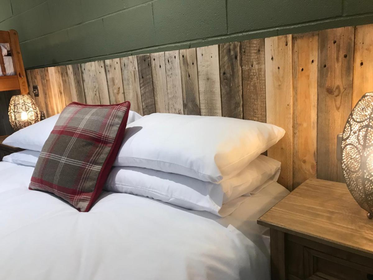 Rostrevor Mountain Lodge - Glamping Pods - Revive Sauna & Hot Tubs Exteriör bild
