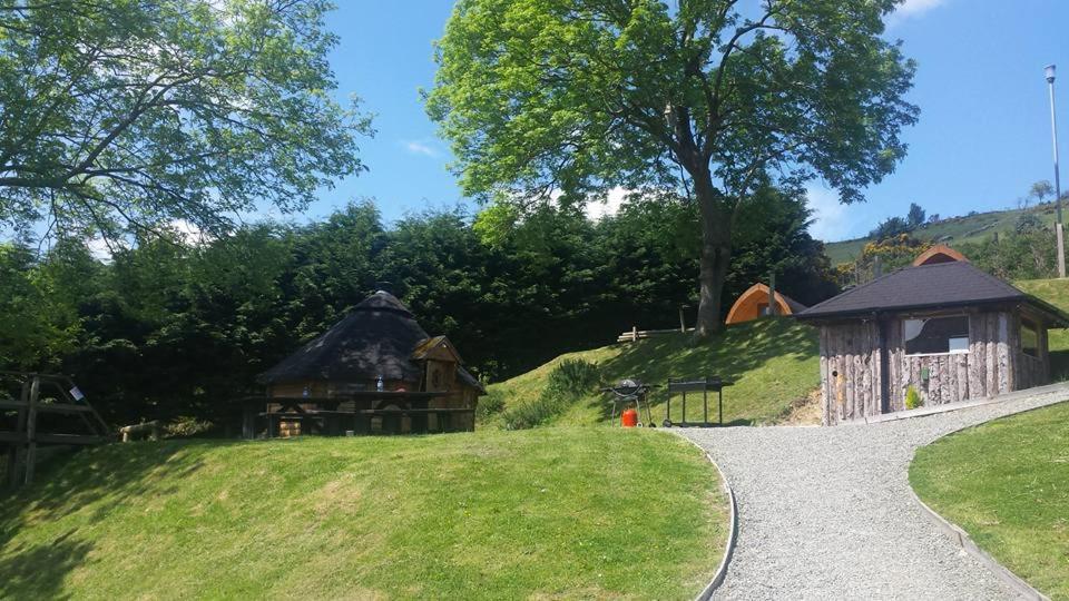 Rostrevor Mountain Lodge - Glamping Pods - Revive Sauna & Hot Tubs Exteriör bild