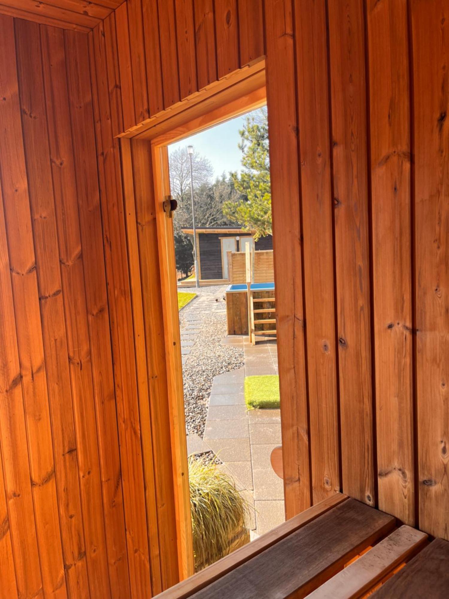 Rostrevor Mountain Lodge - Glamping Pods - Revive Sauna & Hot Tubs Exteriör bild