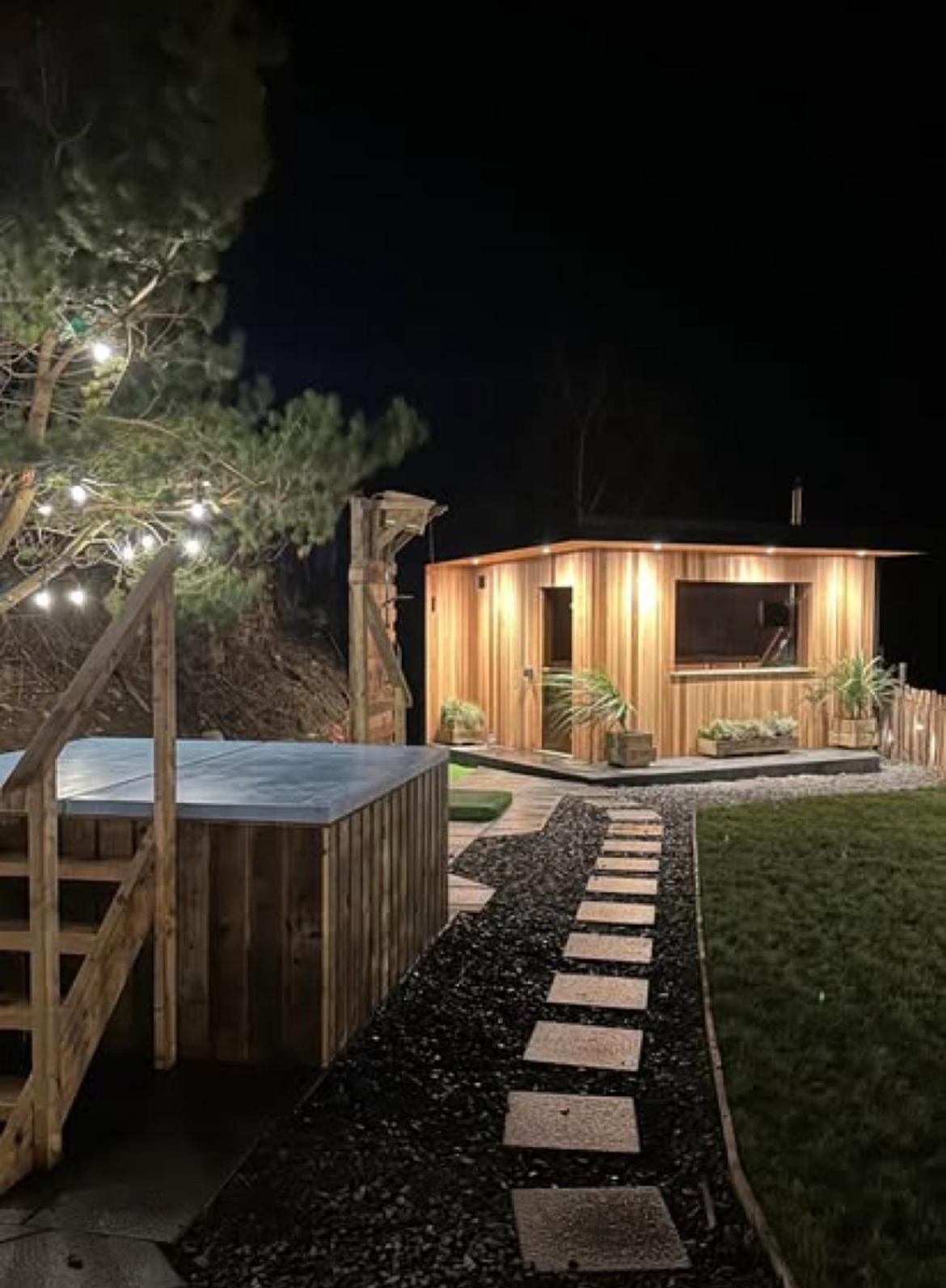Rostrevor Mountain Lodge - Glamping Pods - Revive Sauna & Hot Tubs Exteriör bild