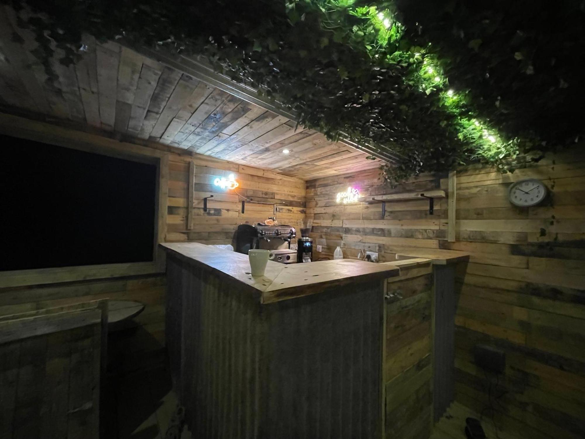 Rostrevor Mountain Lodge - Glamping Pods - Revive Sauna & Hot Tubs Exteriör bild