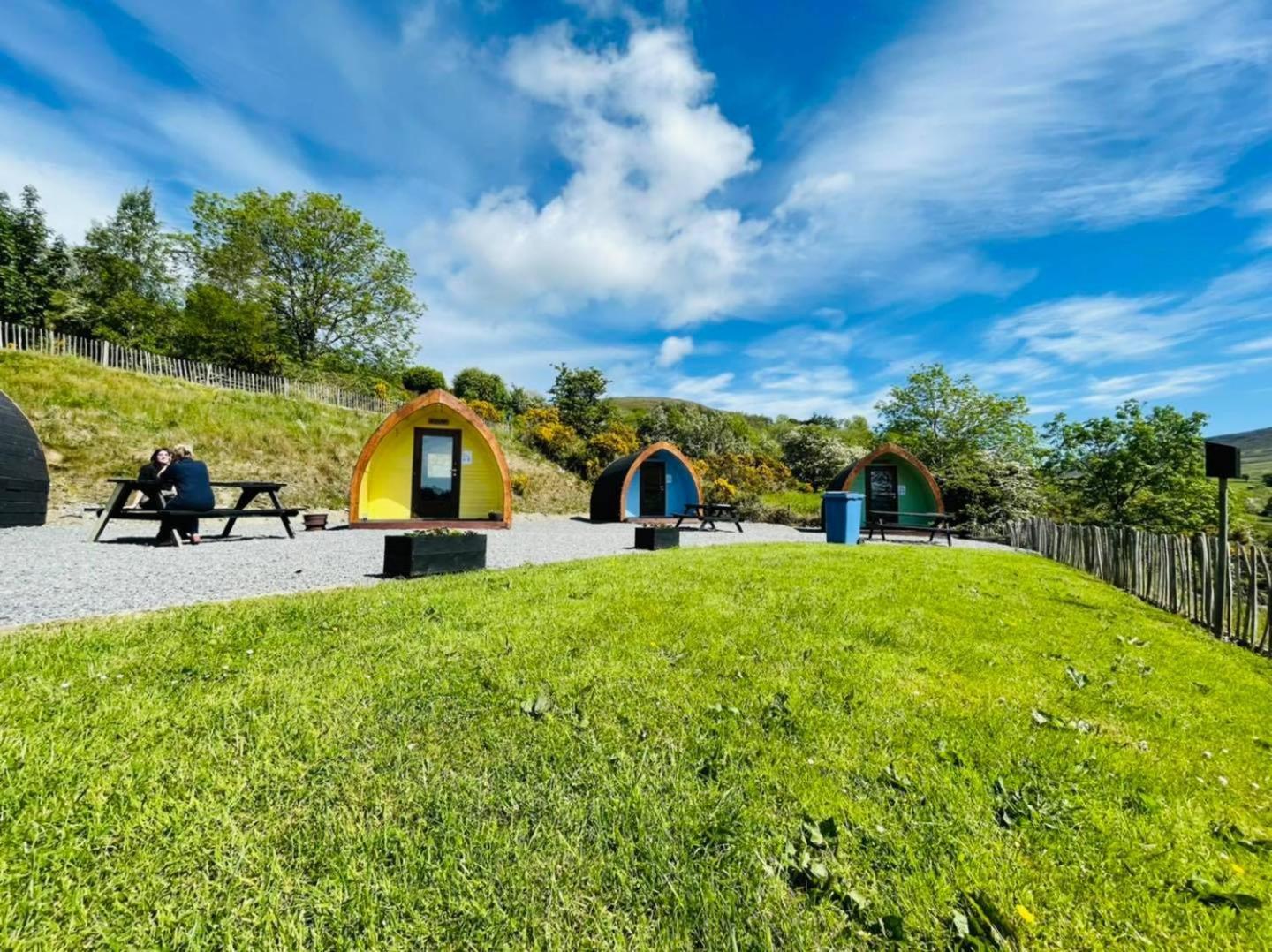 Rostrevor Mountain Lodge - Glamping Pods - Revive Sauna & Hot Tubs Exteriör bild