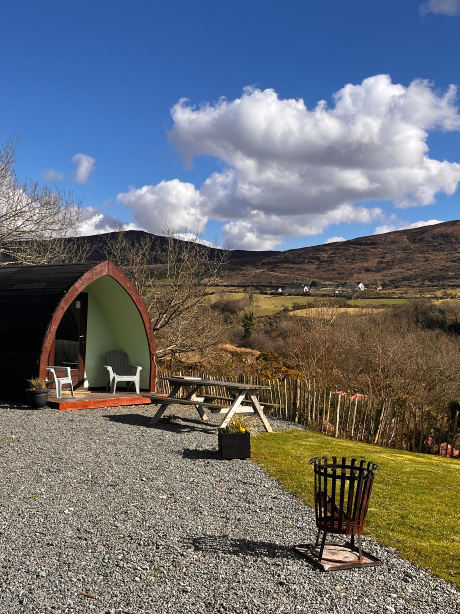Rostrevor Mountain Lodge - Glamping Pods - Revive Sauna & Hot Tubs Exteriör bild